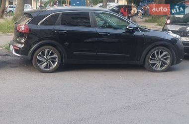 Внедорожник / Кроссовер Kia Niro 2017 в Львове