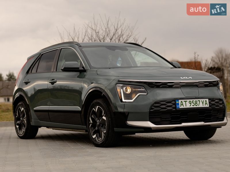 Внедорожник / Кроссовер Kia Niro 2023 в Ивано-Франковске