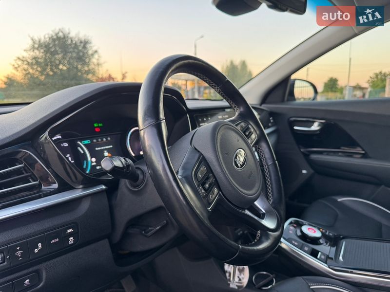 Внедорожник / Кроссовер Kia Niro 2020 в Бахмаче