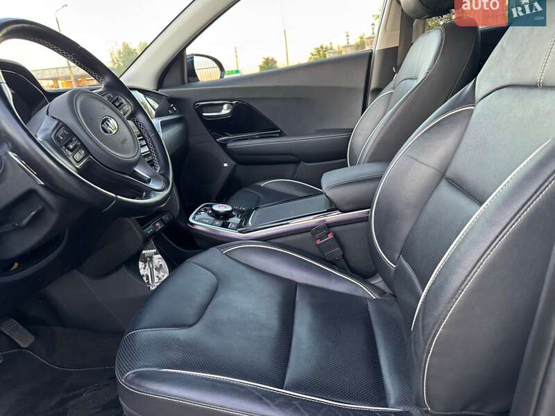 Внедорожник / Кроссовер Kia Niro 2020 в Бахмаче