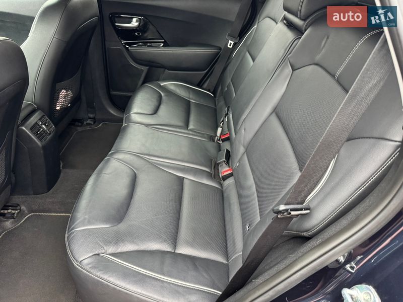 Внедорожник / Кроссовер Kia Niro 2020 в Бахмаче