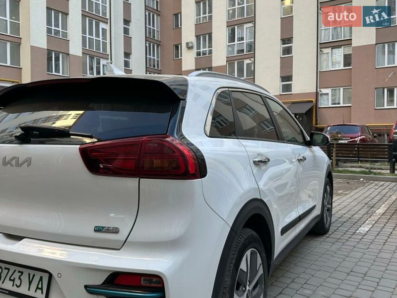 Позашляховик / Кросовер Kia Niro 2021 в Івано-Франківську