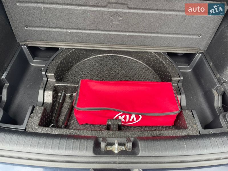 Внедорожник / Кроссовер Kia Niro 2020 в Стрые