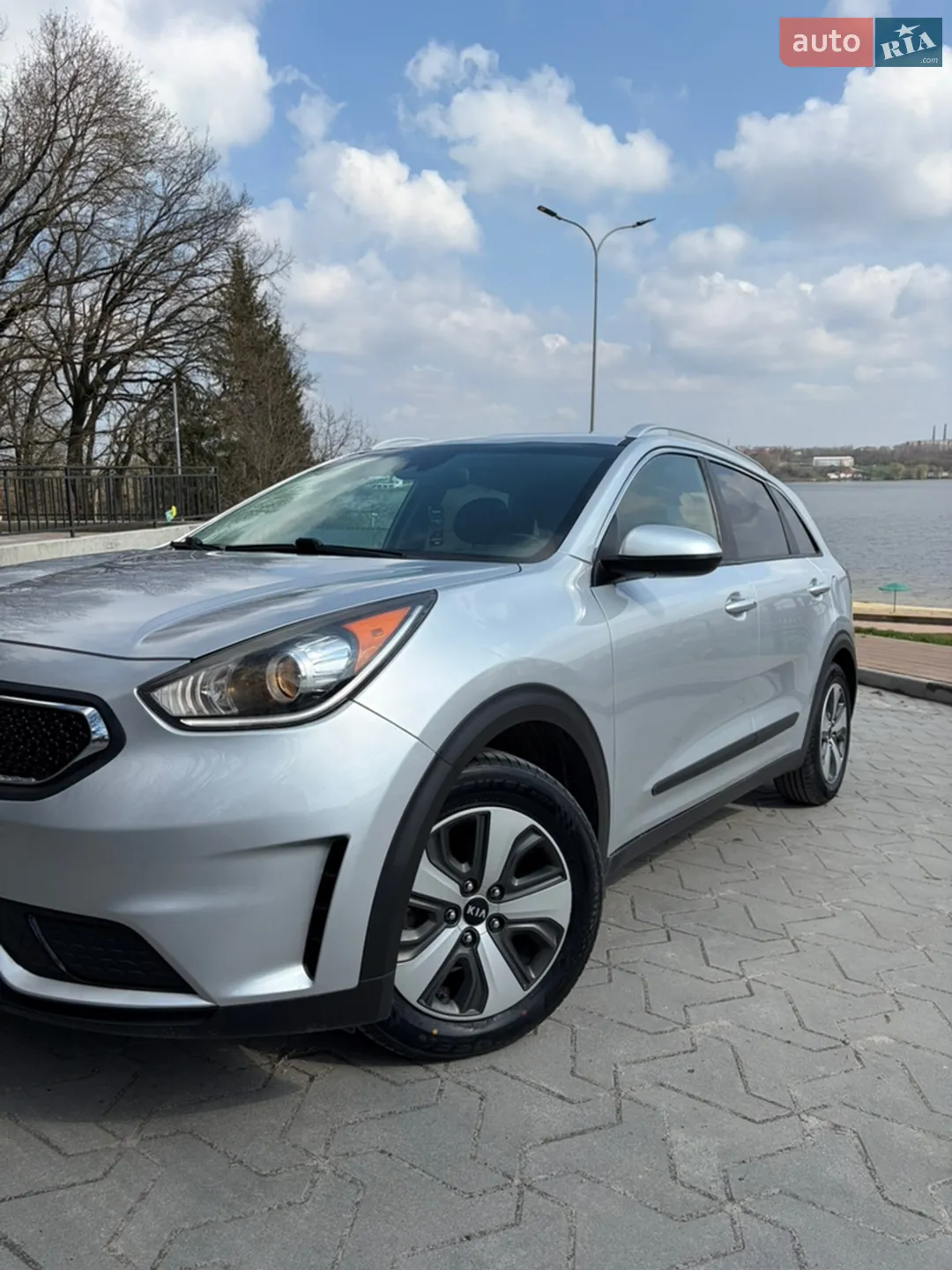 2017 Kia Niro - мініатюра 15