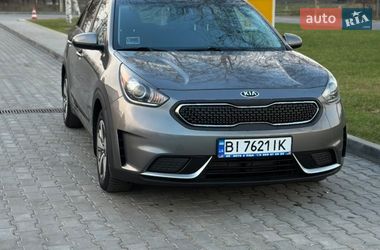 Внедорожник / Кроссовер Kia Niro 2017 в Миргороде
