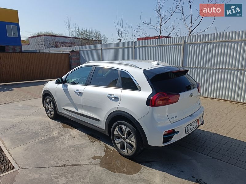 Позашляховик / Кросовер Kia Niro 2020 в Луцьку