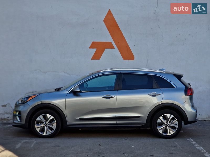 Позашляховик / Кросовер Kia Niro 2021 в Одесі