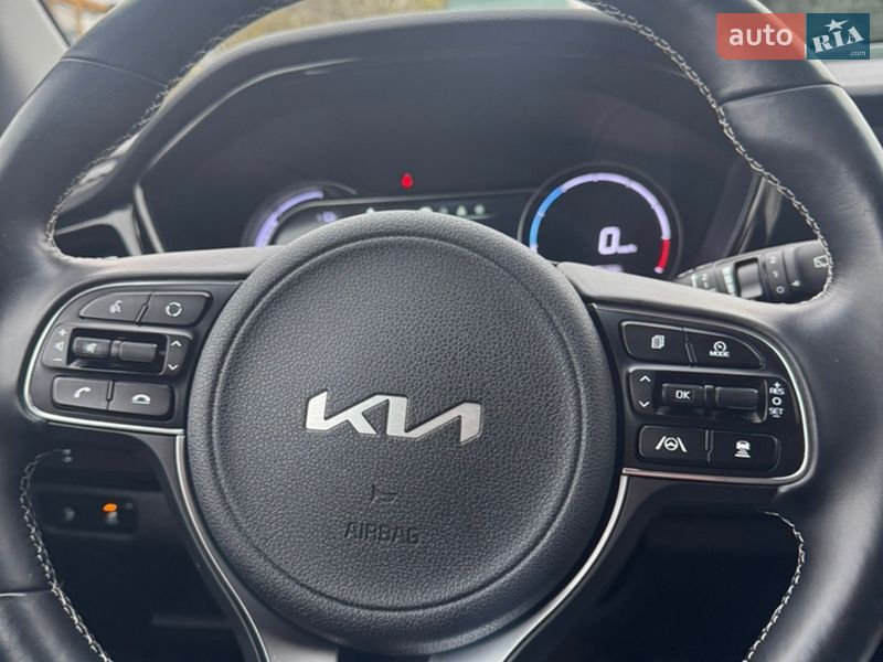Позашляховик / Кросовер Kia Niro 2021 в Чернівцях