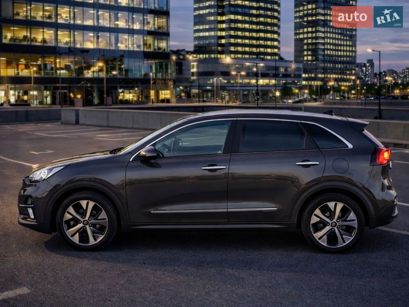 Внедорожник / Кроссовер Kia Niro 2020 в Дрогобыче