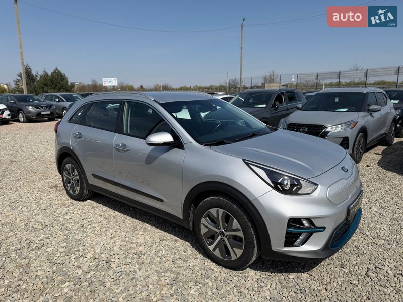 Внедорожник / Кроссовер Kia Niro 2020 в Ивано-Франковске