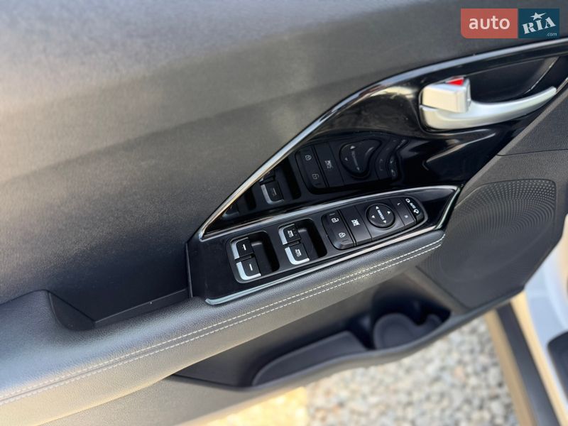 Внедорожник / Кроссовер Kia Niro 2020 в Ивано-Франковске