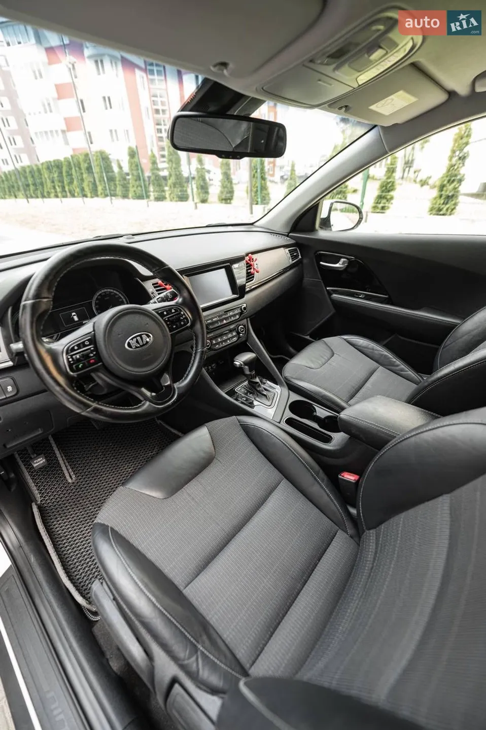 2017 Kia Niro - мініатюра 10