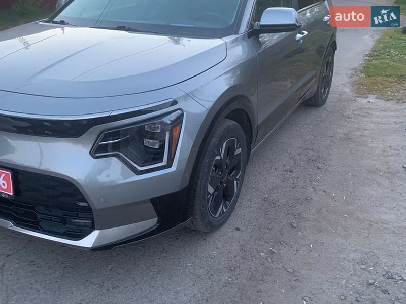 Внедорожник / Кроссовер Kia Niro 2023 в Ровно