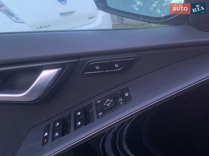 Внедорожник / Кроссовер Kia Niro 2023 в Ровно