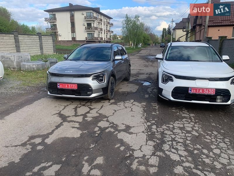 Внедорожник / Кроссовер Kia Niro 2023 в Ровно