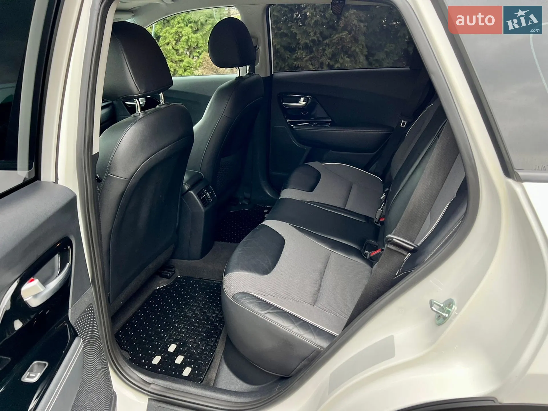 2021 Kia Niro - мініатюра 21