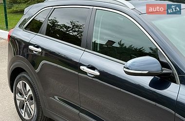 Внедорожник / Кроссовер Kia Niro 2020 в Ровно