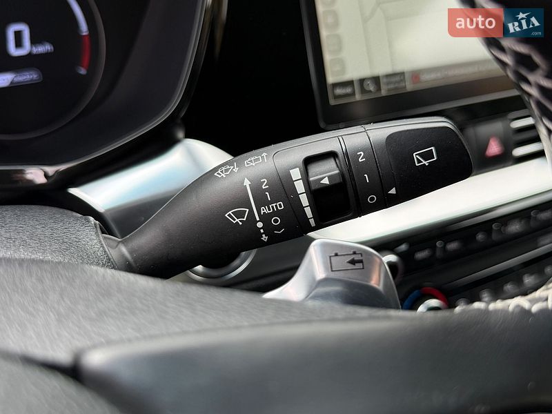 Внедорожник / Кроссовер Kia Niro 2020 в Ровно
