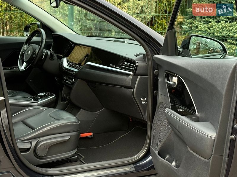 Внедорожник / Кроссовер Kia Niro 2020 в Ровно