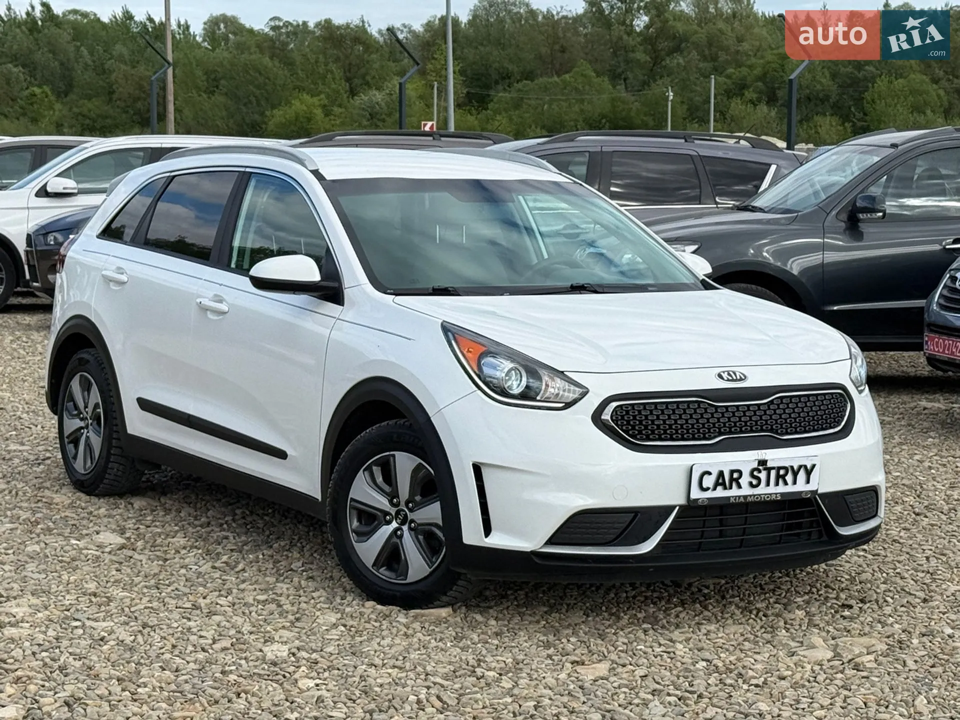 2017 Kia Niro - мініатюра 16