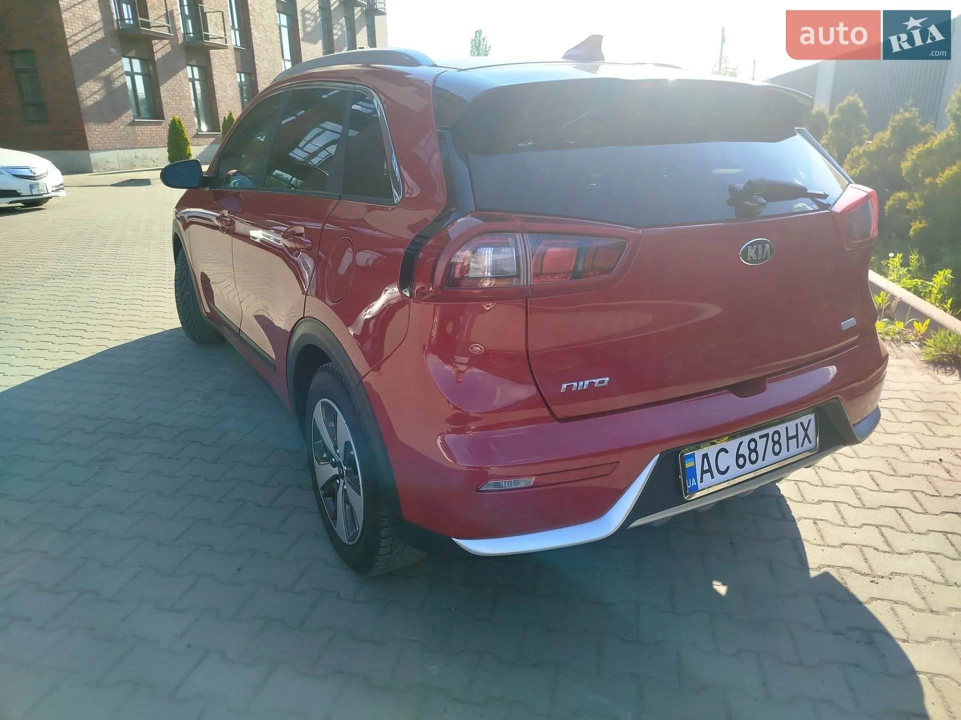 2017 Kia Niro - мініатюра 23