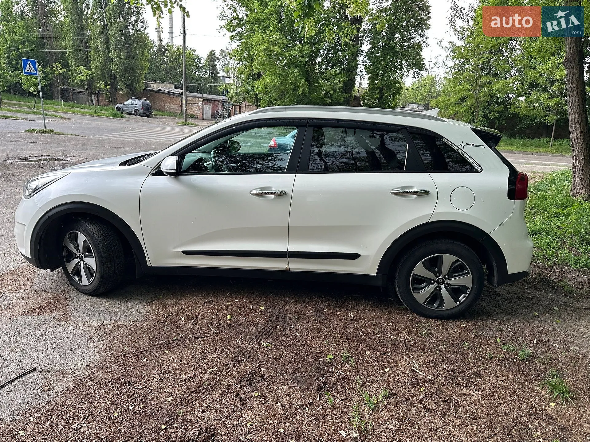 2016 Kia Niro - мініатюра 8