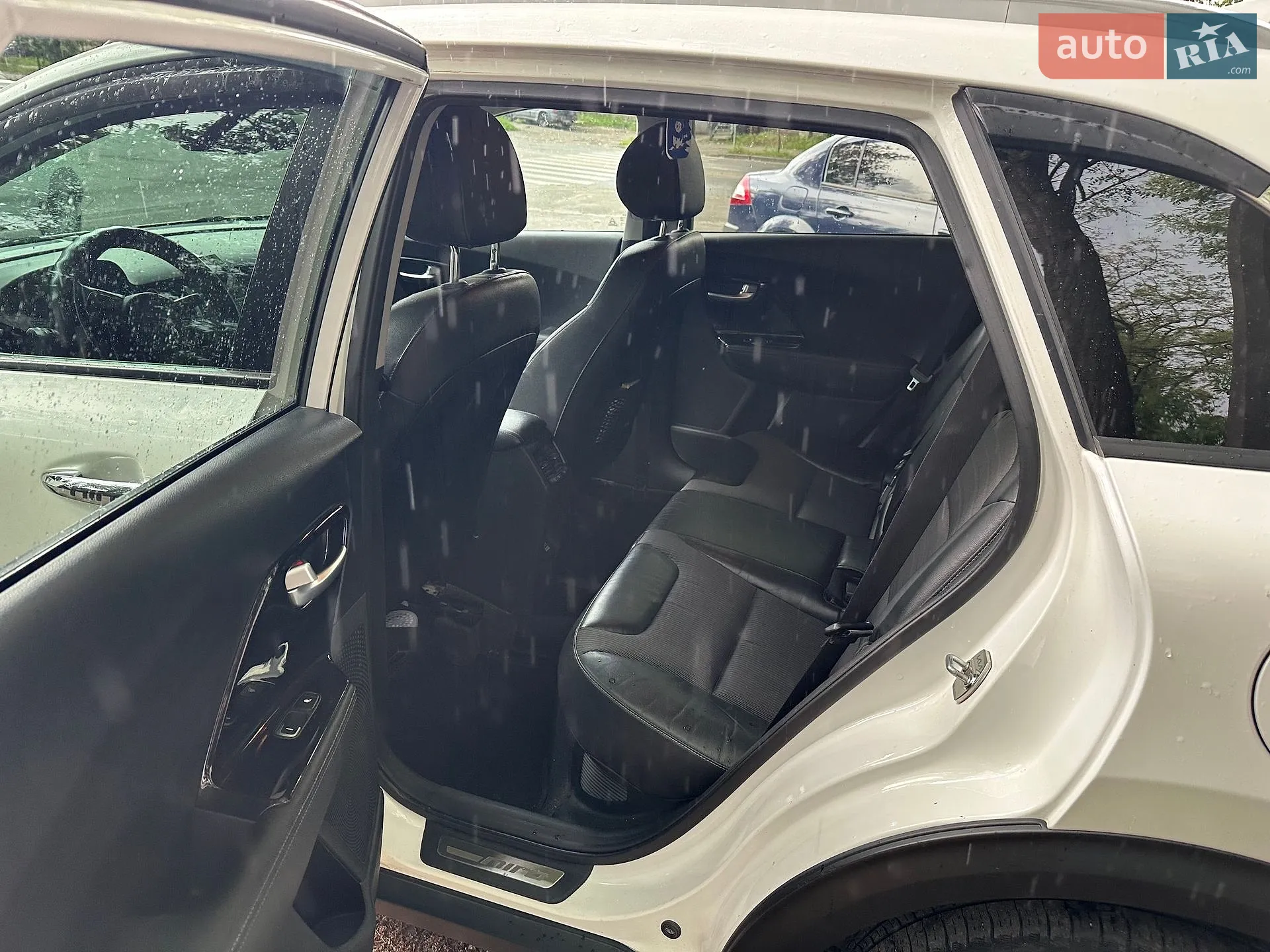 2016 Kia Niro - мініатюра 11