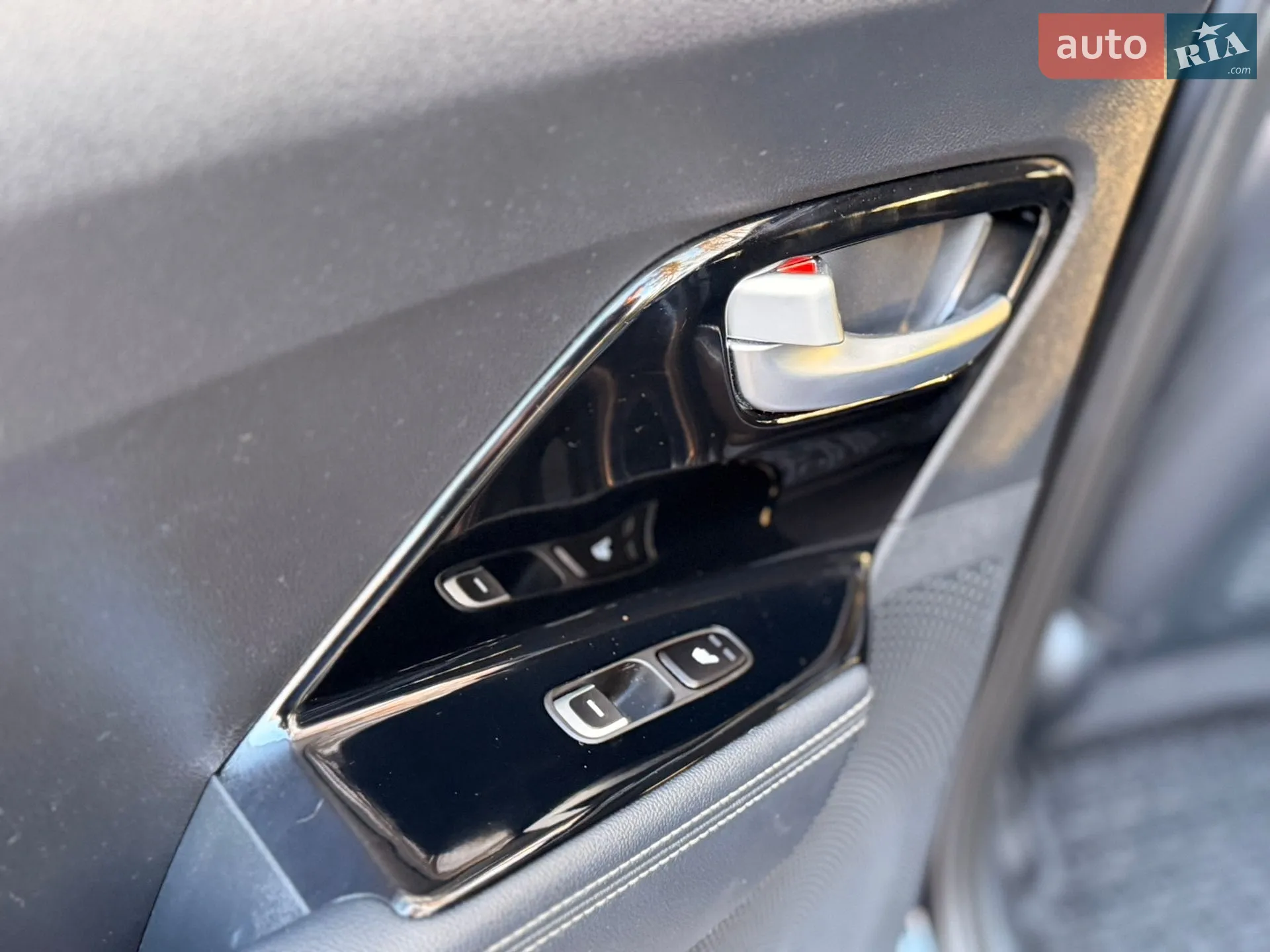 2019 Kia Niro - мініатюра 81