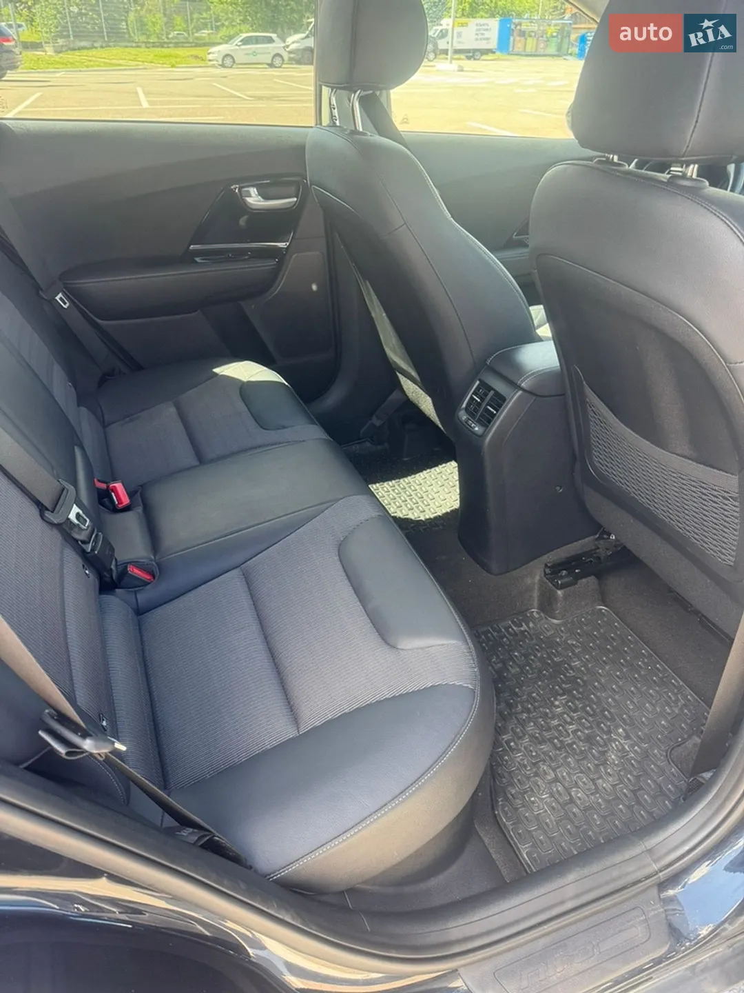2017 Kia Niro - мініатюра 16