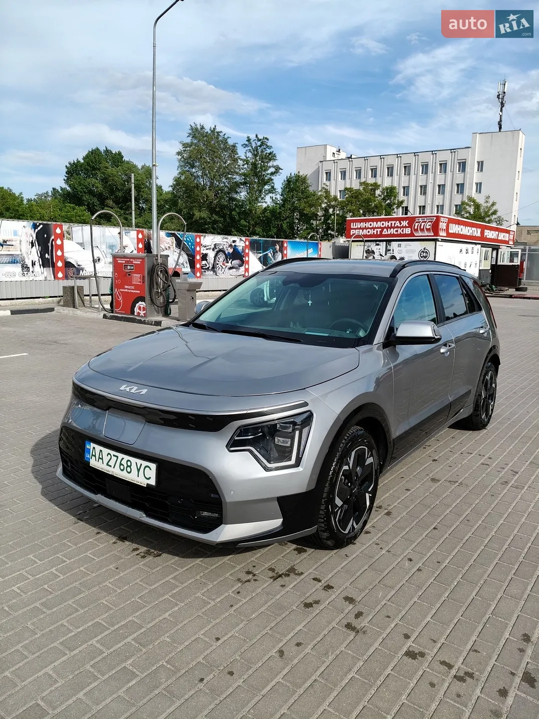 2023 Kia Niro - фото 1
