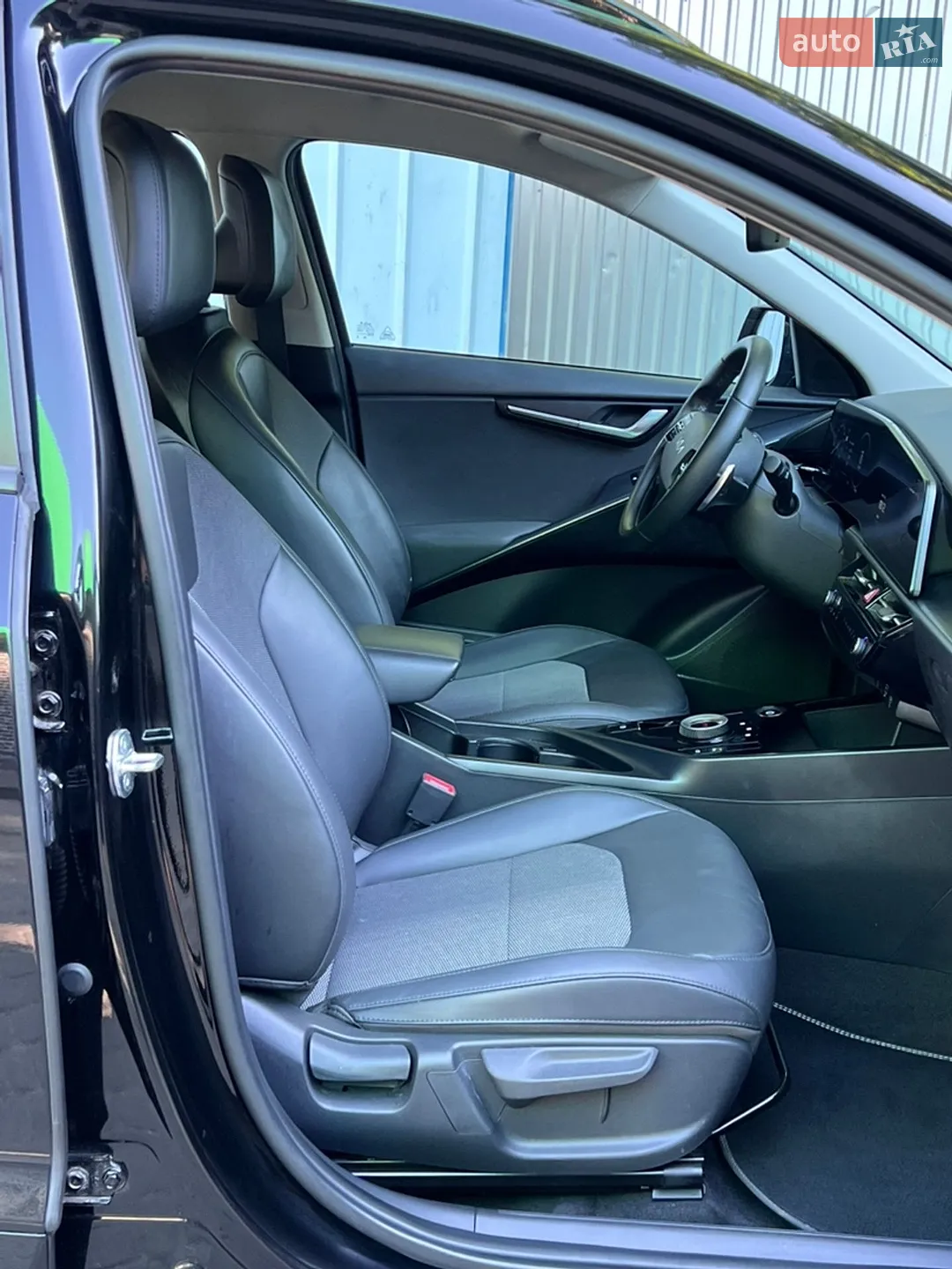 2023 Kia Niro - мініатюра 18