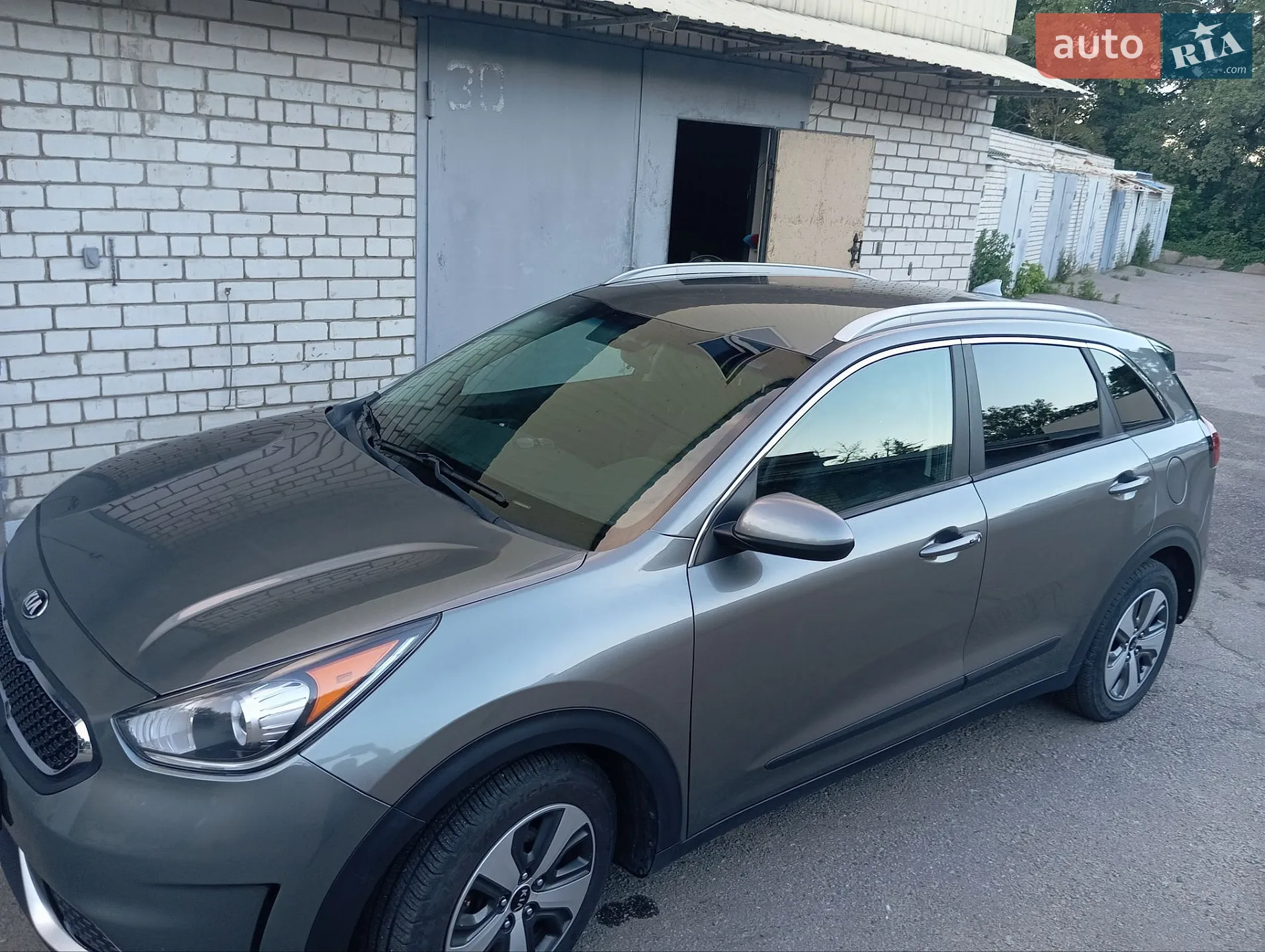 2017 Kia Niro - мініатюра 9