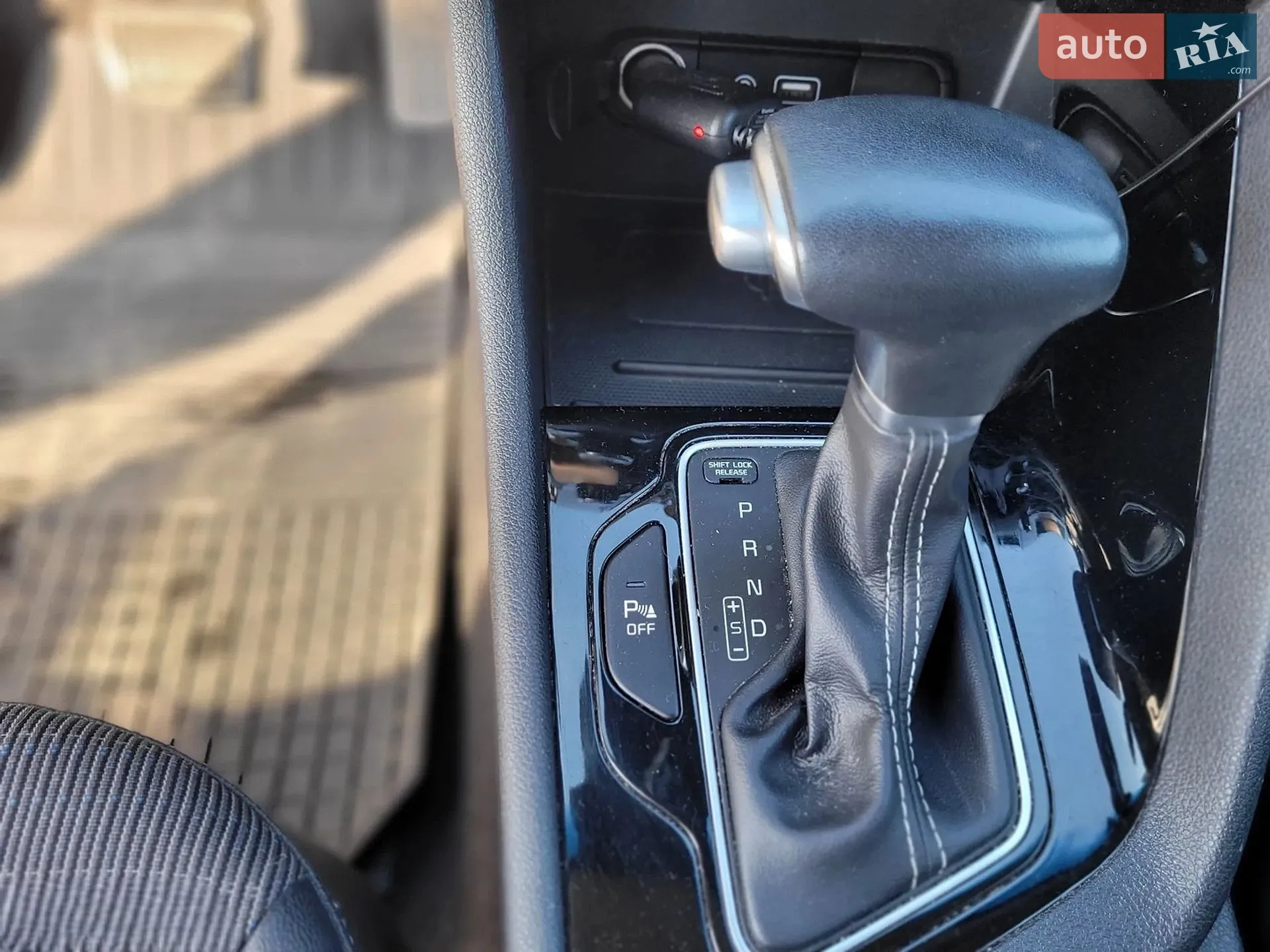 2017 Kia Niro - мініатюра 9