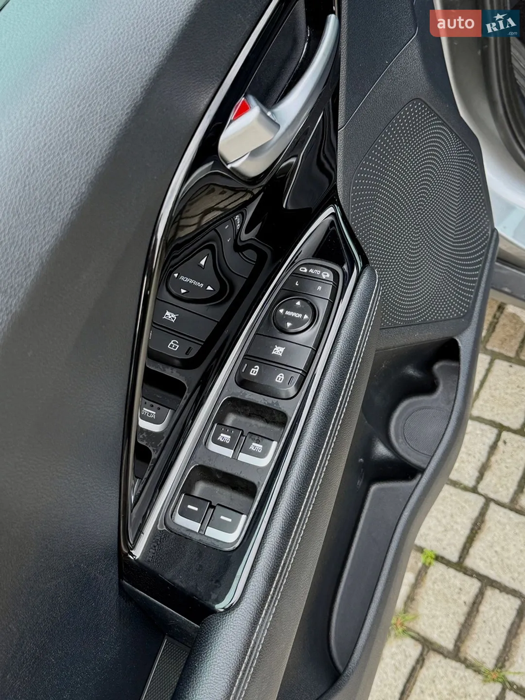 2022 Kia Niro - мініатюра 23