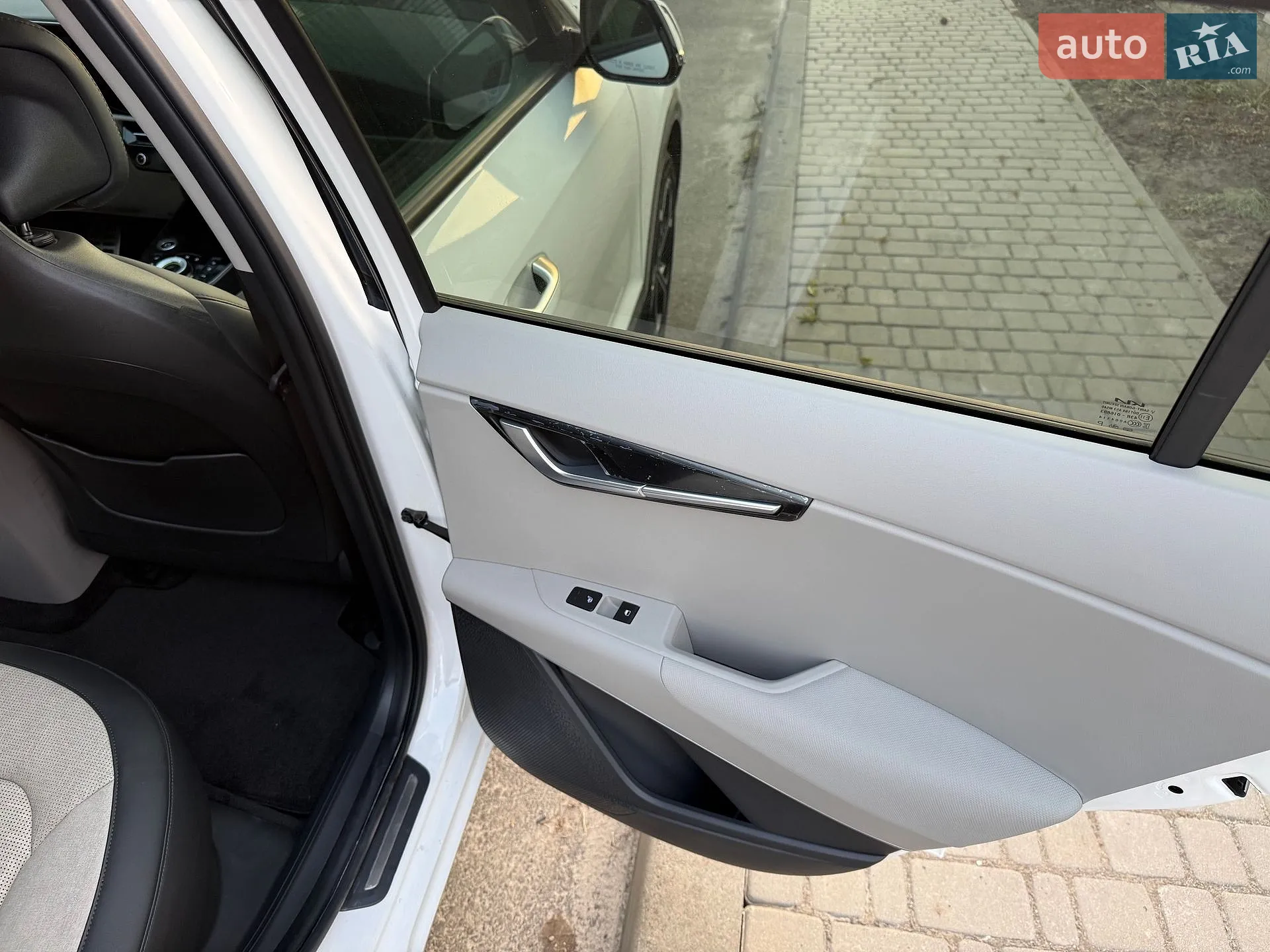 2022 Kia Niro - мініатюра 40