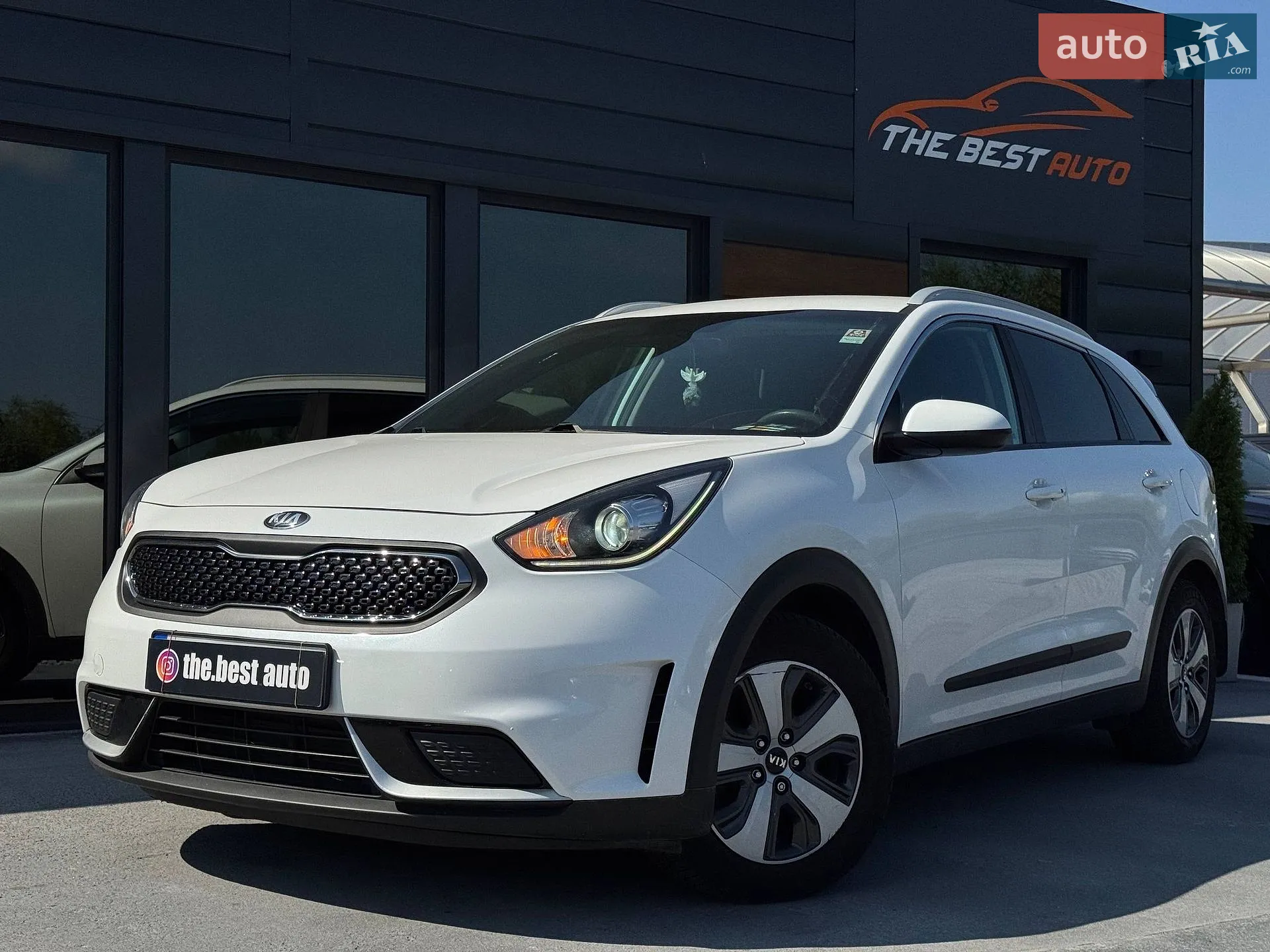 2017 Kia Niro - фото 1