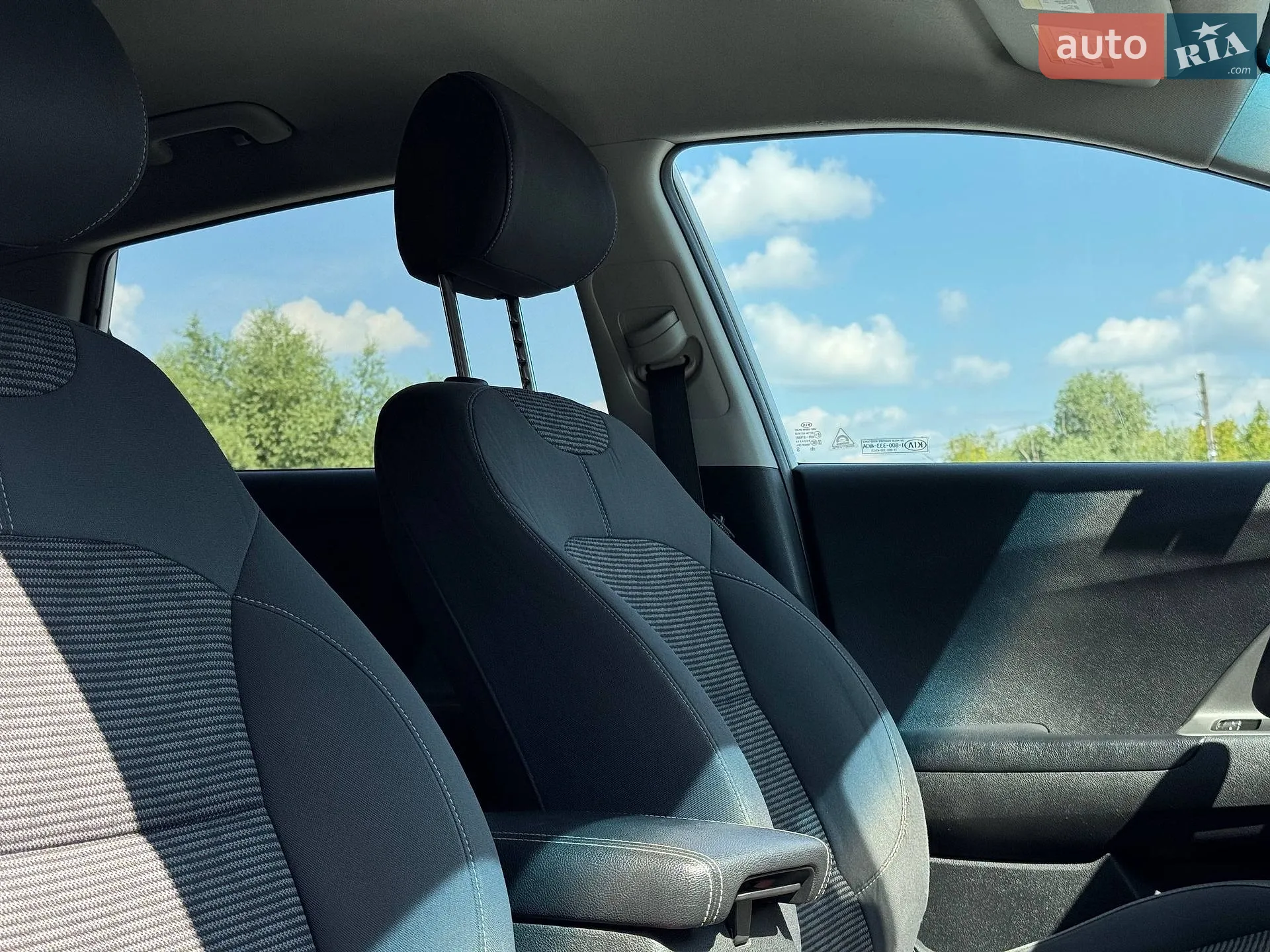 2017 Kia Niro - мініатюра 67