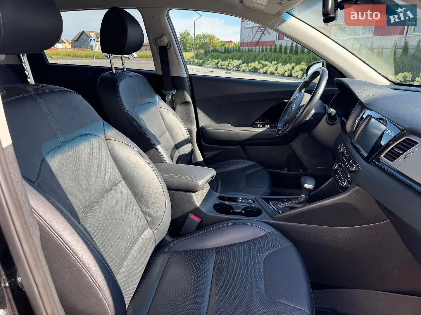 2017 Kia Niro - мініатюра 36