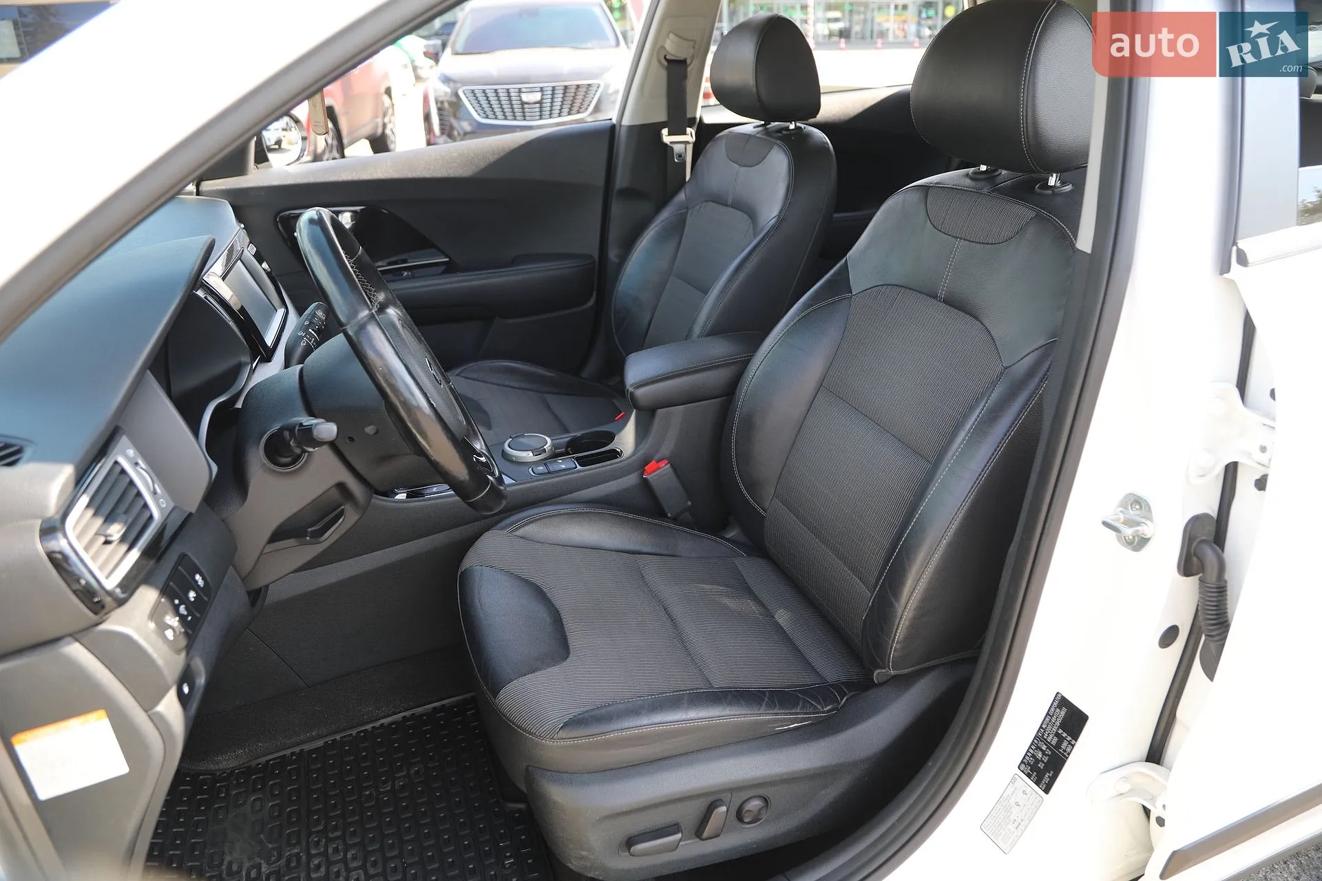 2017 Kia Niro - мініатюра 12