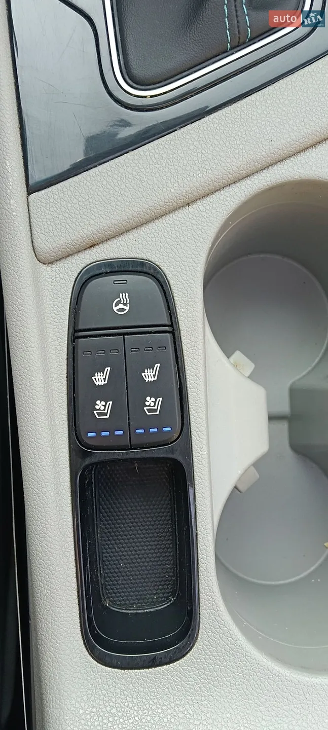 2017 Kia Niro - мініатюра 25