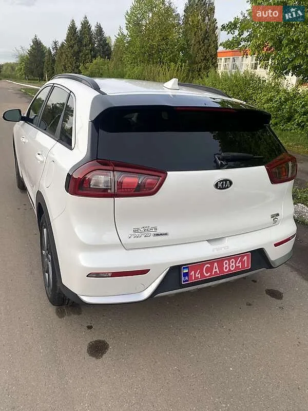 2017 Kia Niro - мініатюра 5