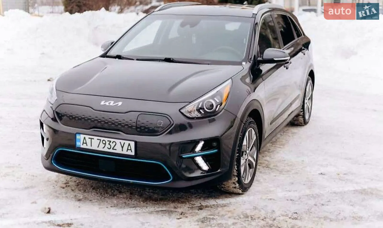 2022 Kia Niro - фото 1