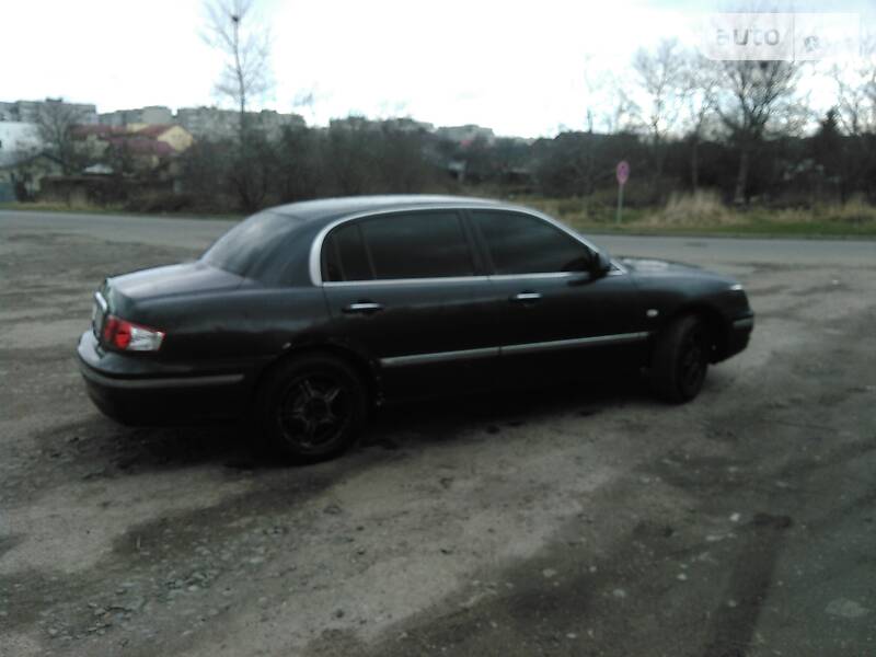 Седан Kia Opirus 2006 в Львові