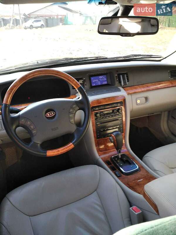 Седан Kia Opirus 2006 в Харькове