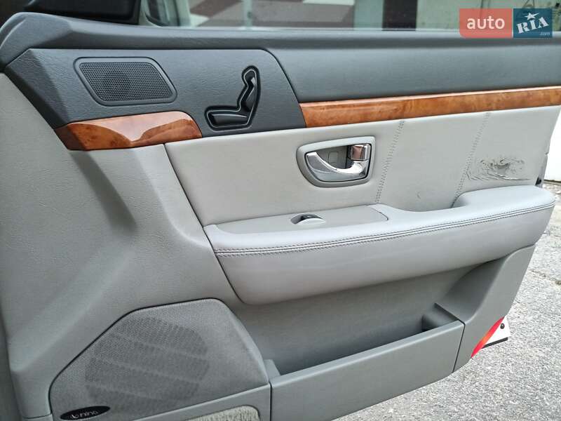 Седан Kia Opirus 2006 в Киеве