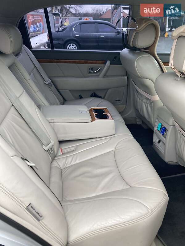 Седан Kia Opirus 2005 в Кропивницькому