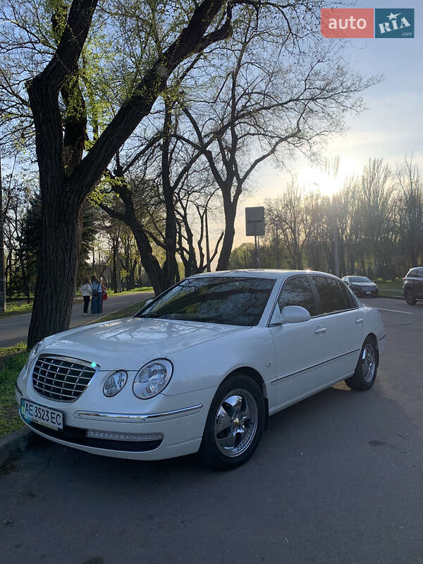 Седан Kia Opirus 2007 в Кривом Роге