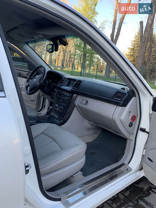 Седан Kia Opirus 2007 в Кривом Роге