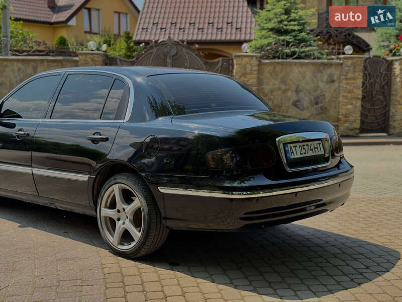 Седан Kia Opirus 2006 в Ивано-Франковске