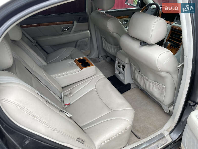 Седан Kia Opirus 2004 в Василькове